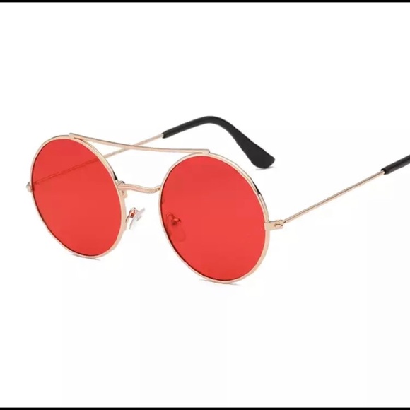 Accessories - COPY - Retro sunnies in red